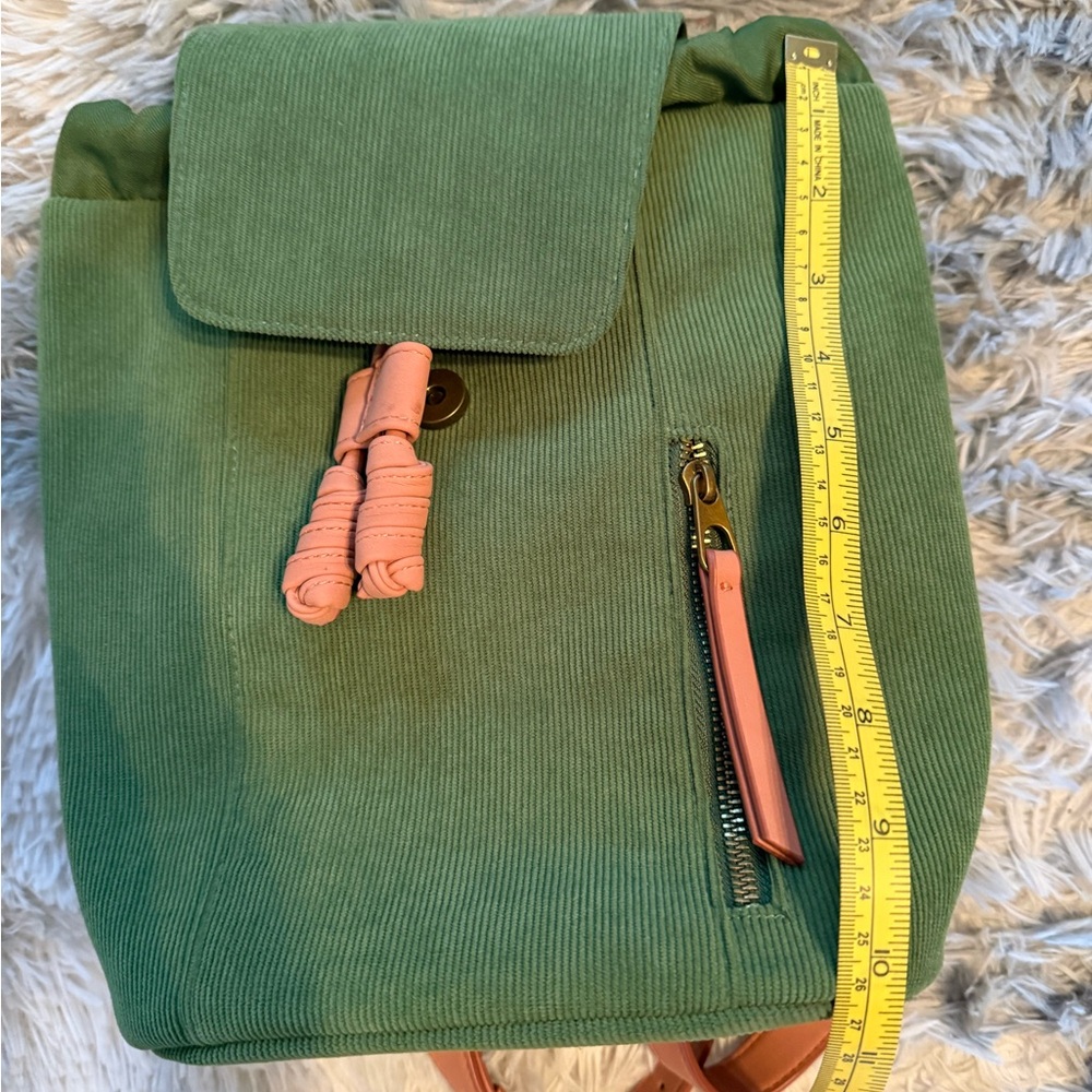 Universal Thread Olive Backpack With Beige Details - image 6